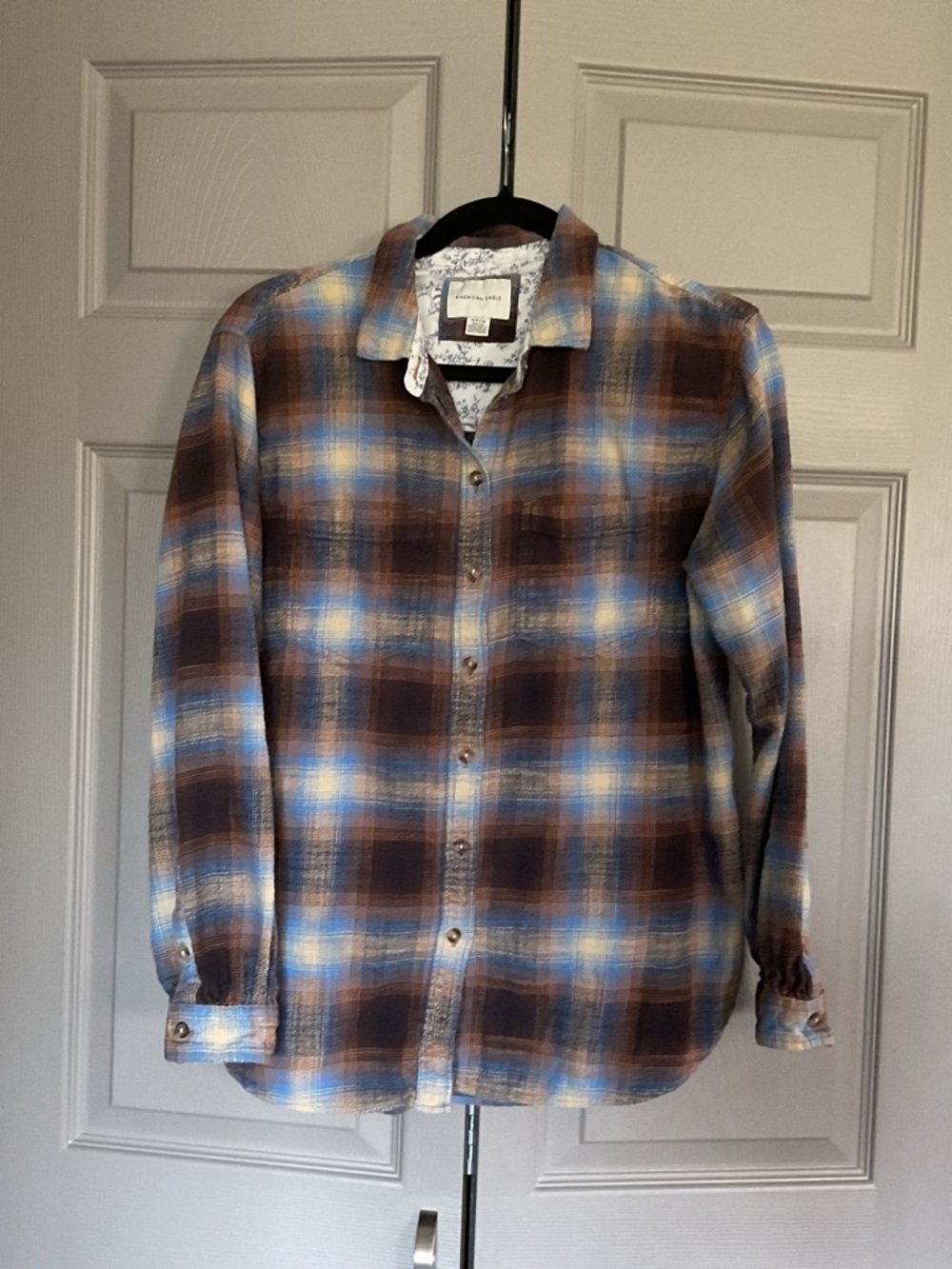 American Eagle Outfitters Brown & Light Blue Plaid Button-Down Shirt
